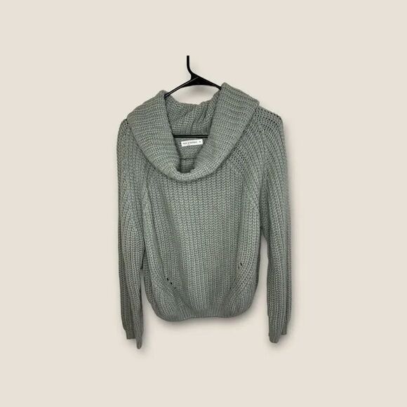 Moon & Madison Chubky Knit Sage Green Cowl Neck Sweater Medium - Picture 1 of 4